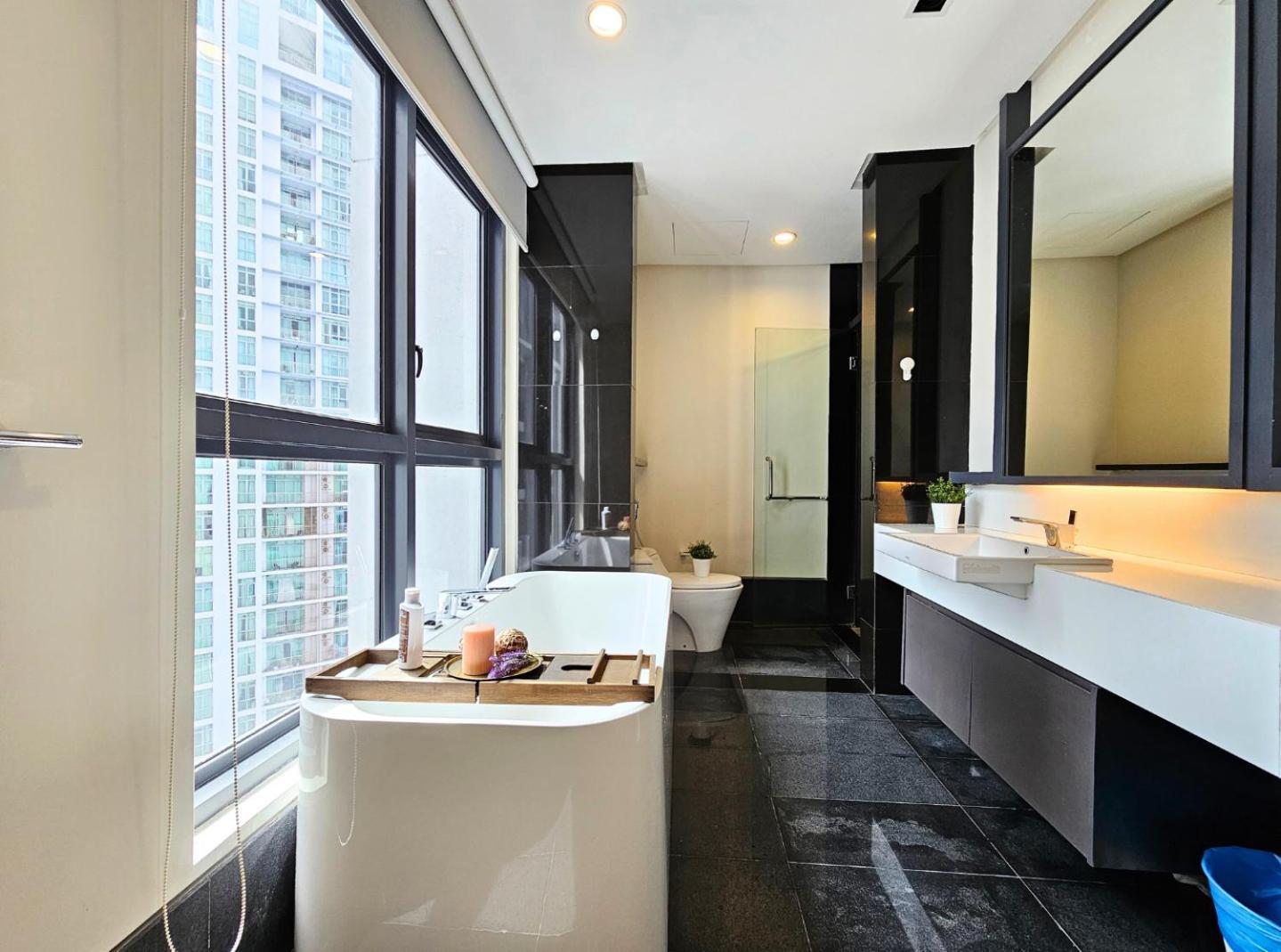 The Mews Klcc Luxurious With Bathtub 10min Walk To Klcc By Cloud Host