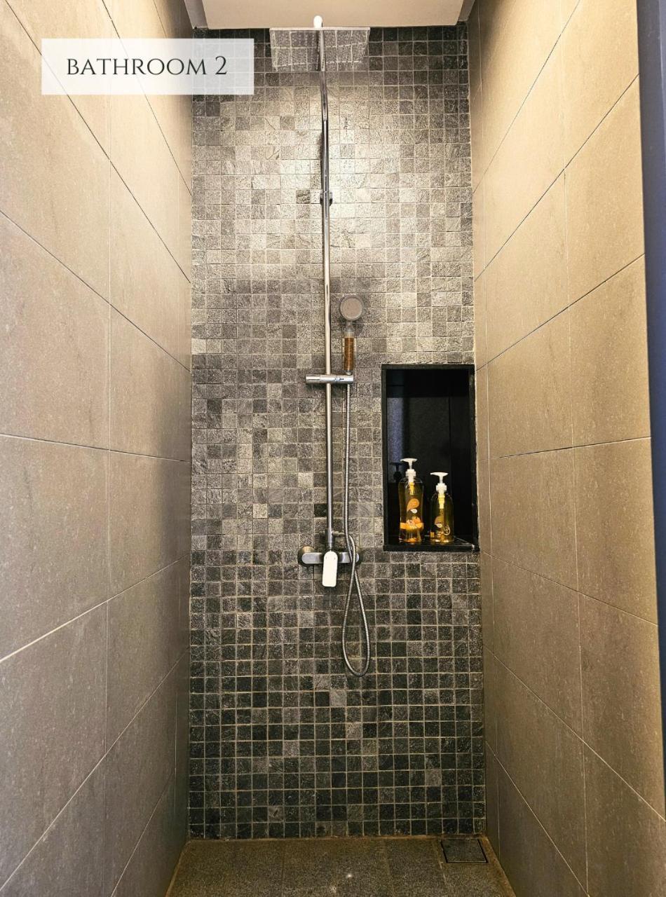 The Mews Klcc Luxurious With Bathtub 10min Walk To Klcc By Cloud Host Pangsapuri Kuala Lumpur